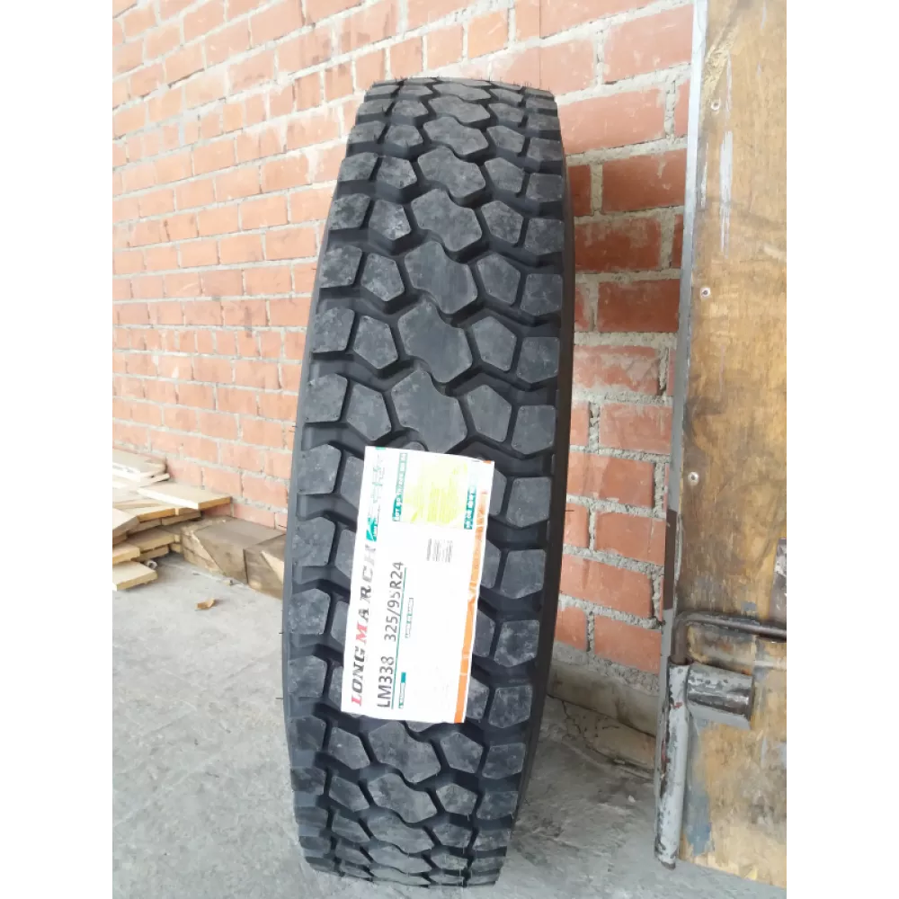 Грузовая шина 325/95 R24 Long March LM-338 22PR в Березниках