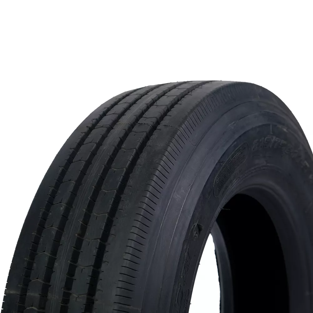 Грузовая шина 215/75 R17,5 Long March LM-216 16PR в Березниках